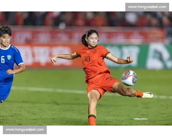 连续颠球过人惊艳永川！中国女足新星演绎教科书级技巧